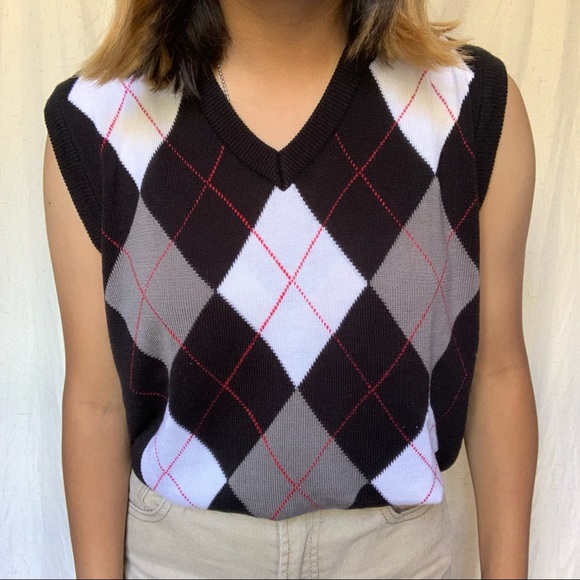 Black and white argyle pattern vest - Picture 2 of 7